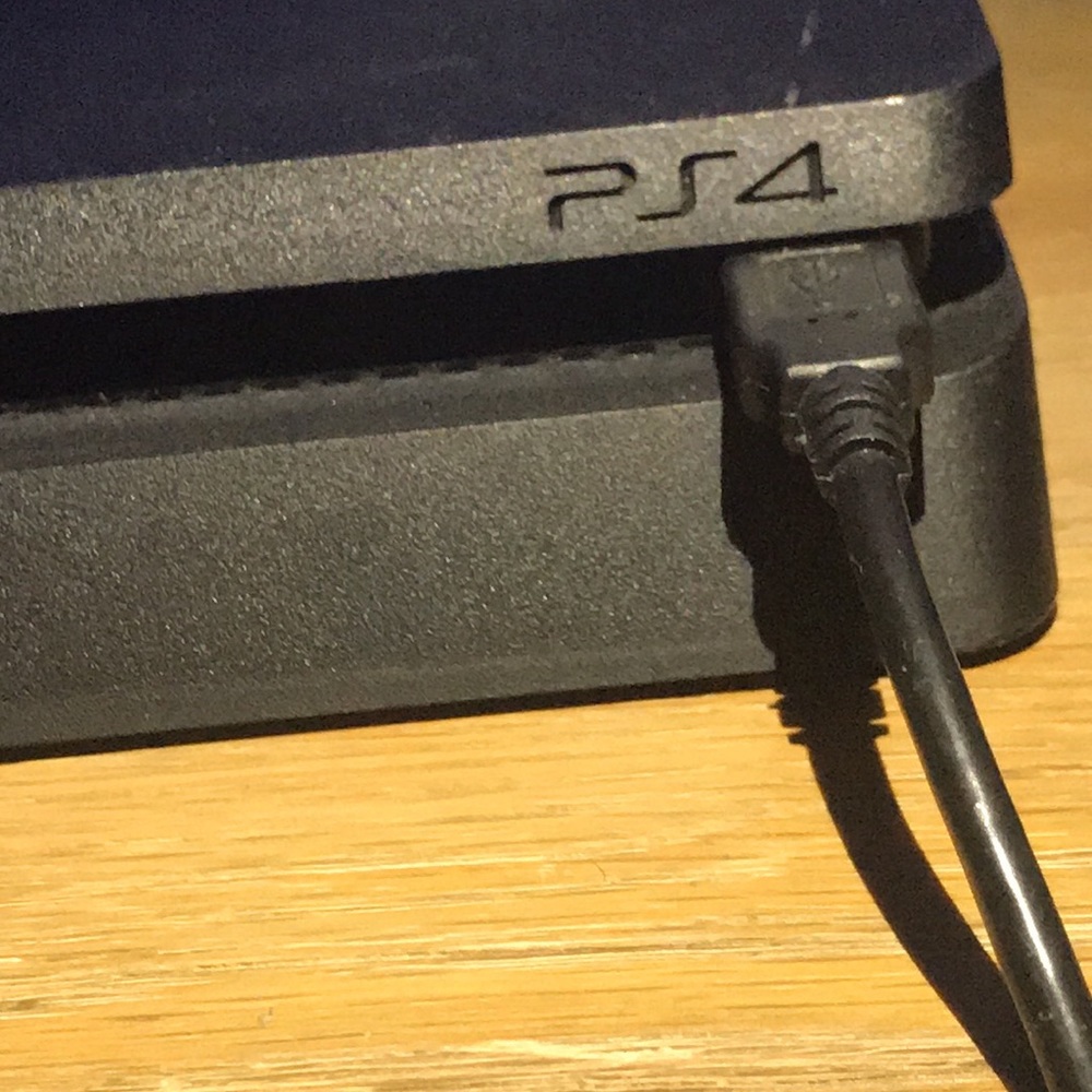 Sony PlayStation 4